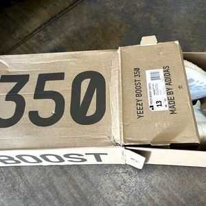 Yeezy Boost 350 V2 SIZE 13 mens